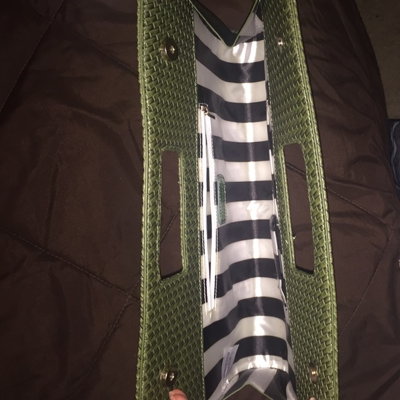 Basket Woven Olive Green Clutch - Picture 2 of 2